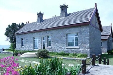 【威海刘公岛画家村】地址:刘公岛丁公路123号